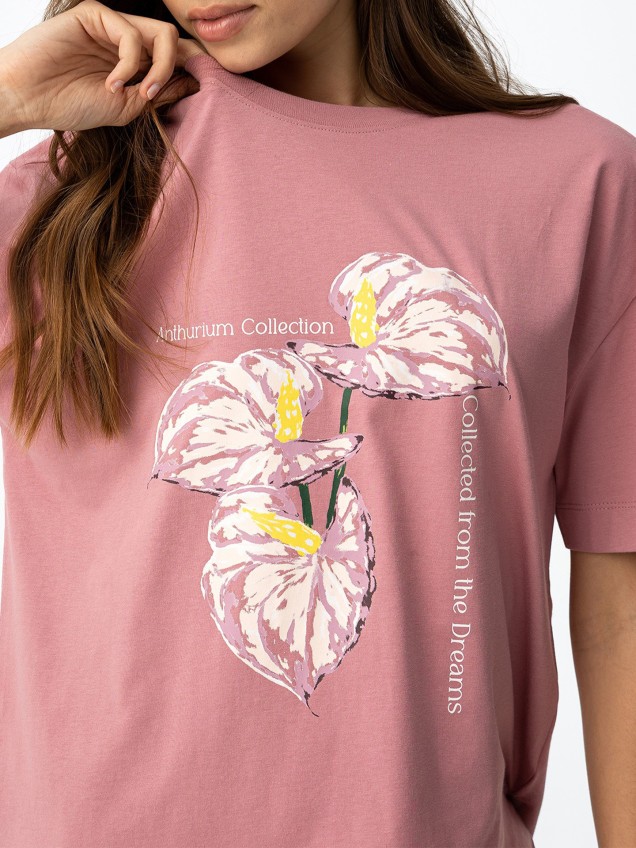 T-shirt com Estampado