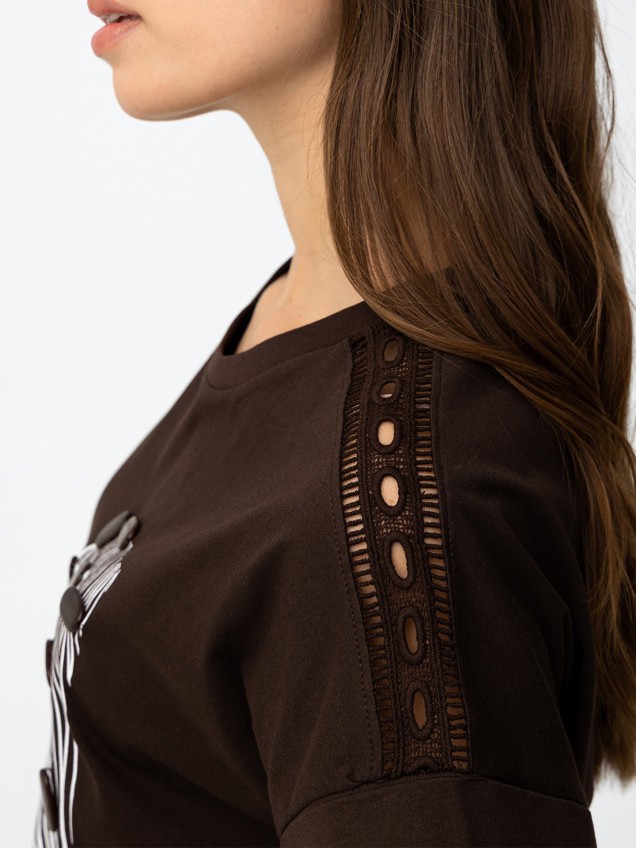 T-shirt com Estampado e Renda
