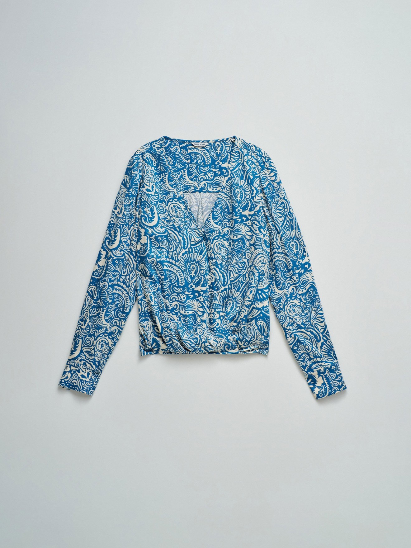 Blusa Acetinada com Padr�o