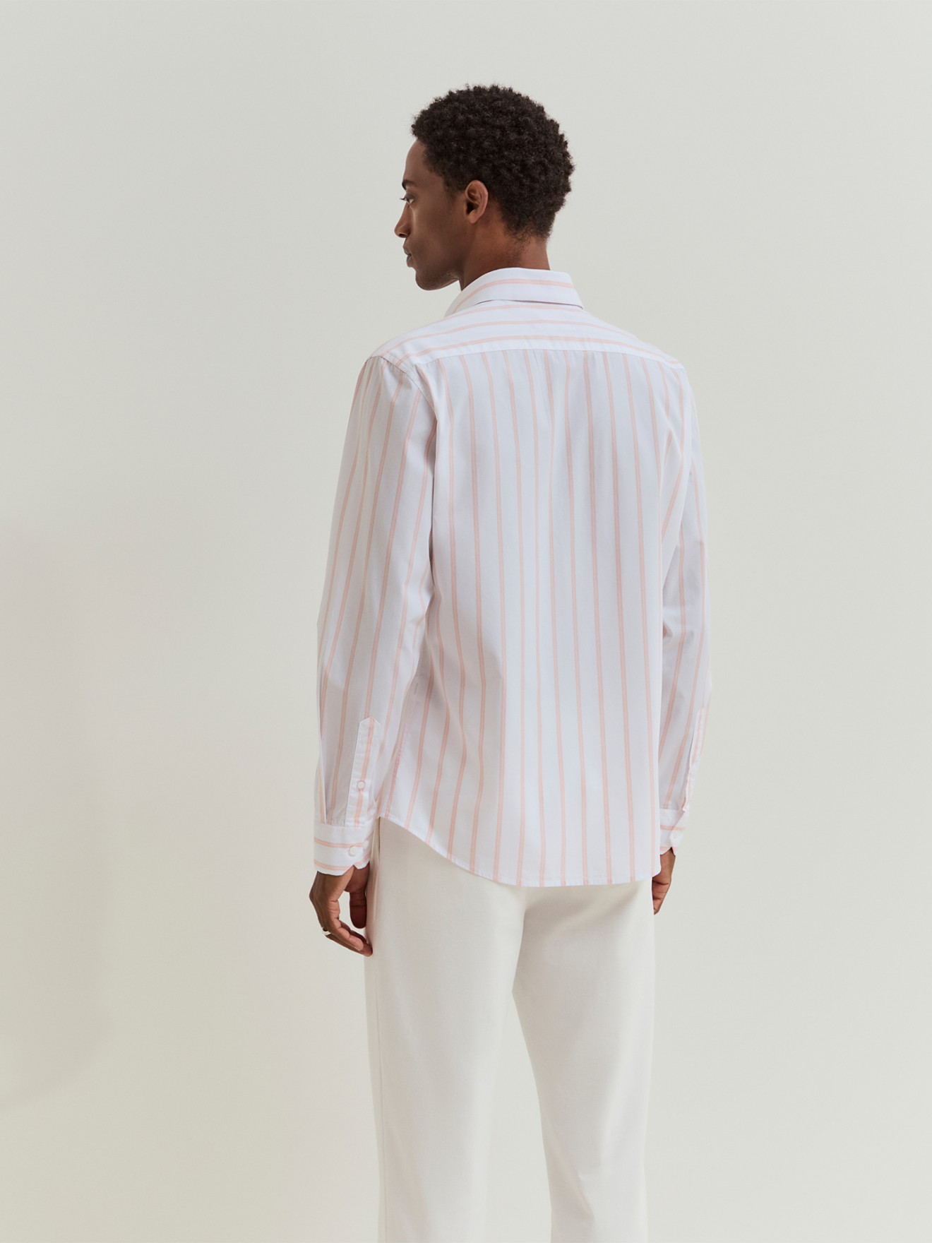 Camisa às Riscas