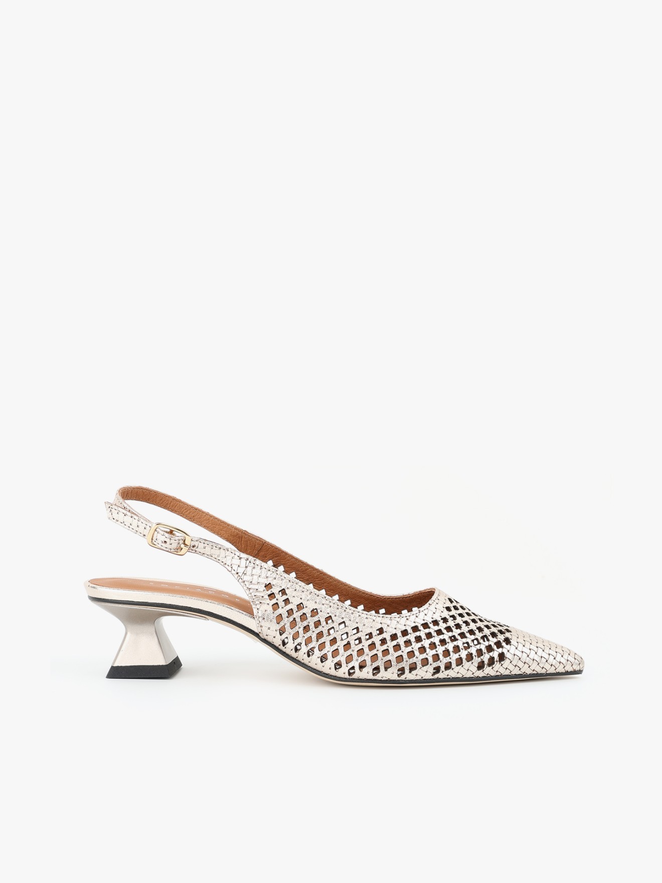 Sapatos Slingback em Pele Perfurada