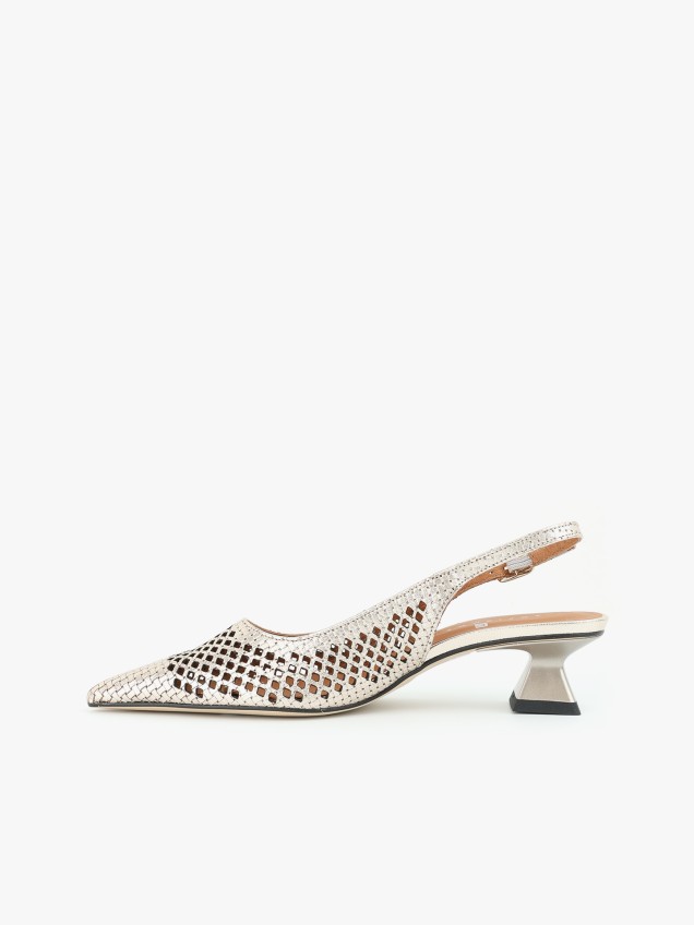 Sapatos Slingback em Pele Perfurada