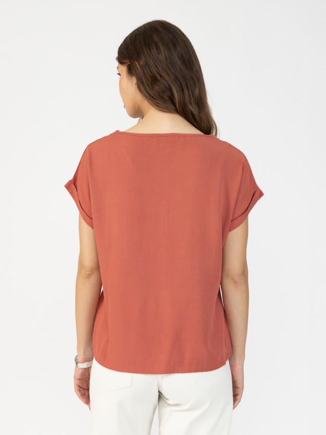 Blusa com Decote em V