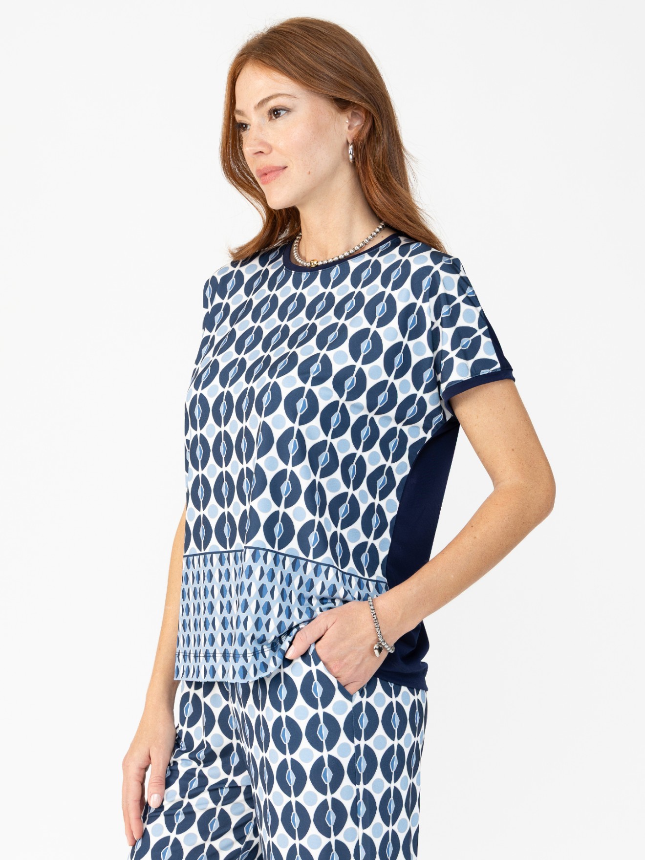 Blusa com Padrão Geométrico