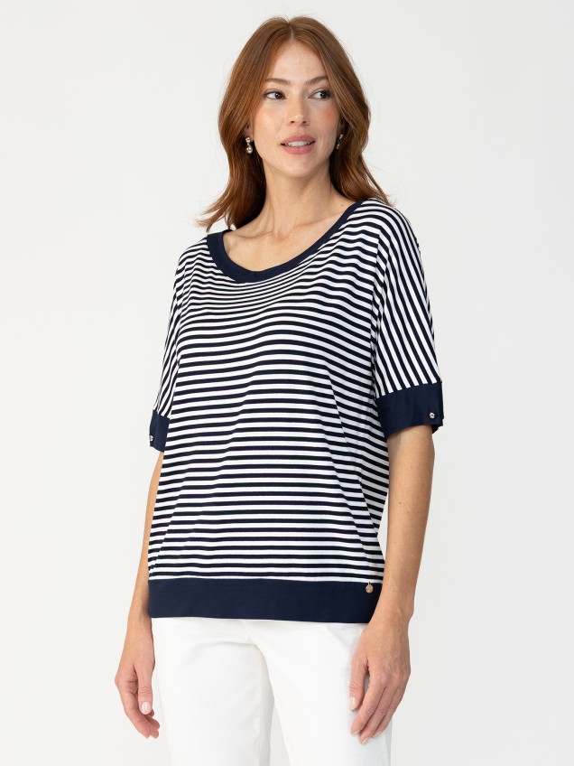 Blusa às Riscas