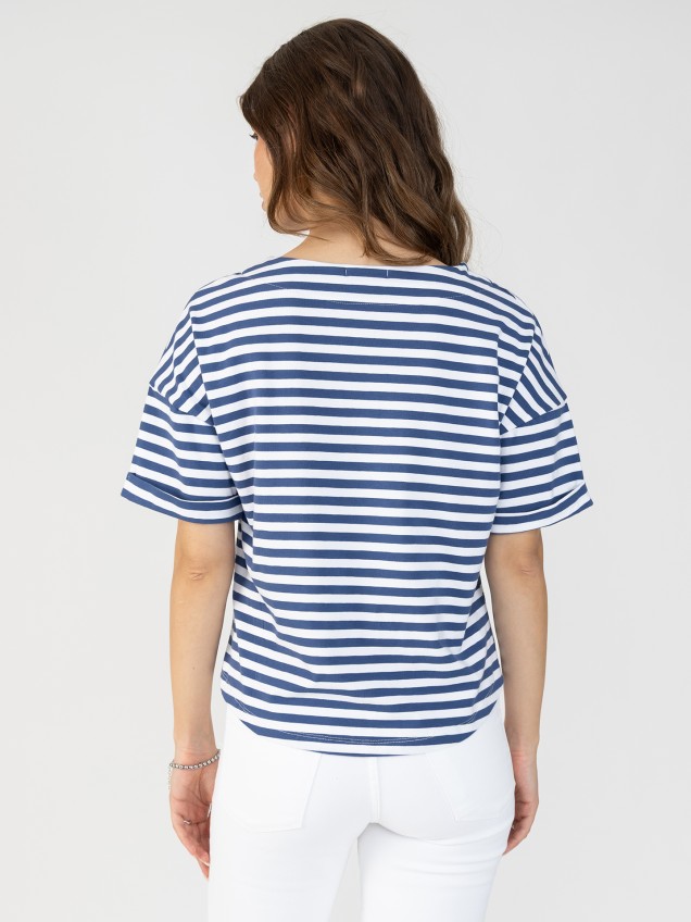 T-shirt às Riscas