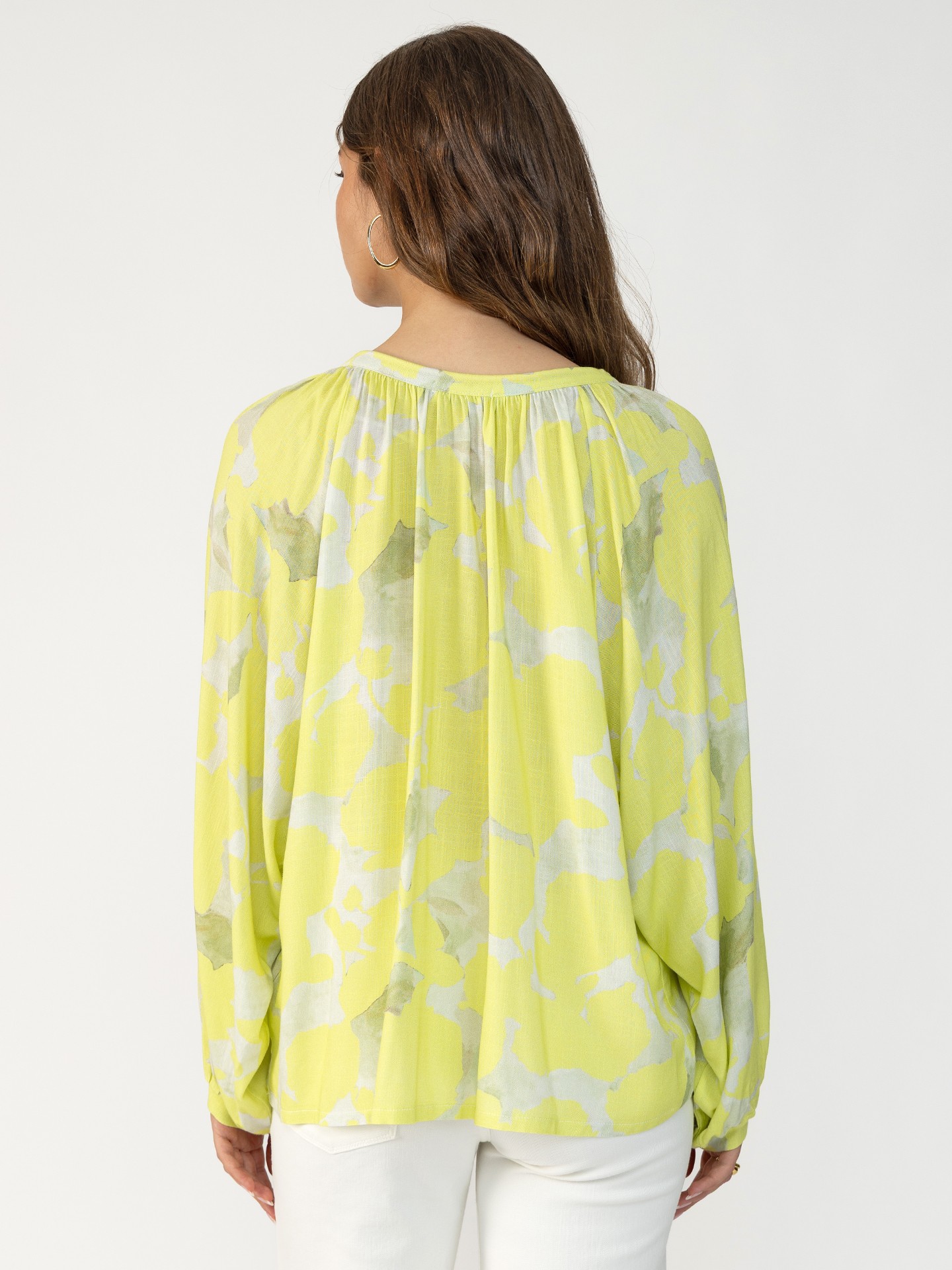 Blusa Estampada com Decote de Atilho