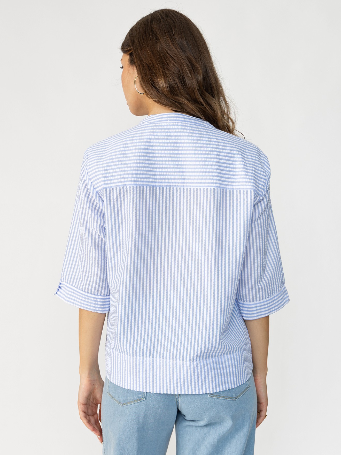 Camisa �s Riscas com Gola Mandarim