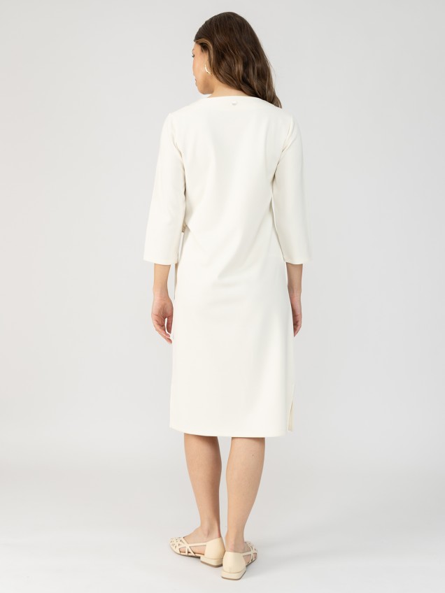 Vestido com Laçada Lateral