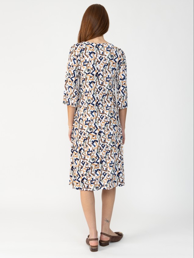 Vestido com Padrão Geométrico