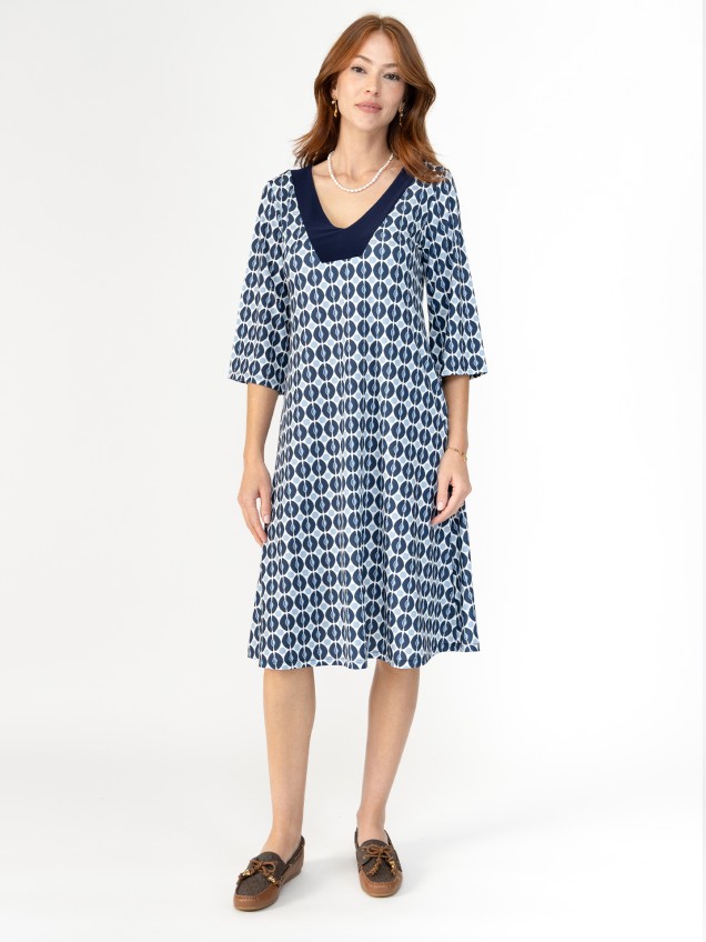 Vestido com Padrão Geométrico