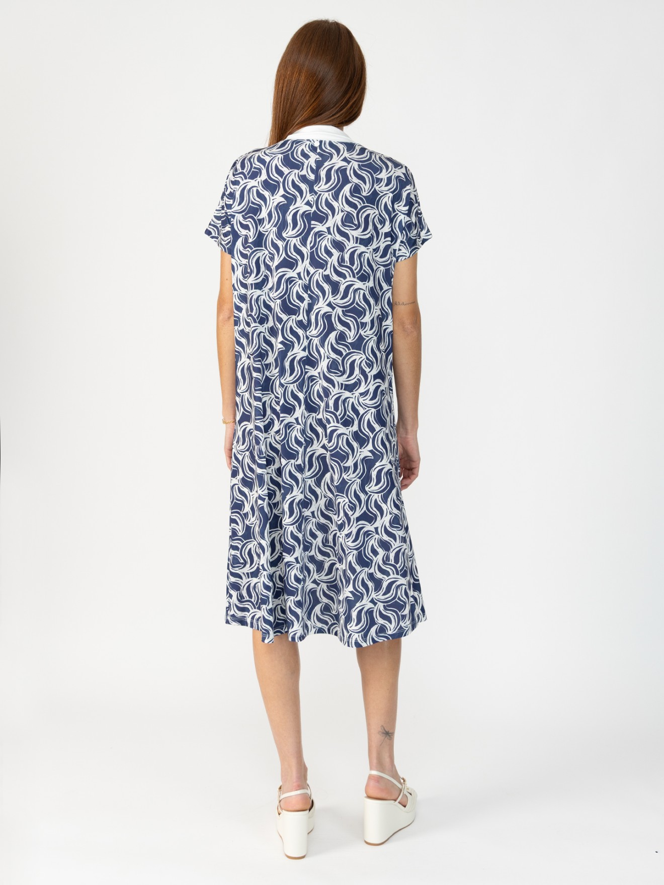 Vestido Estampado com Gola de La�o
