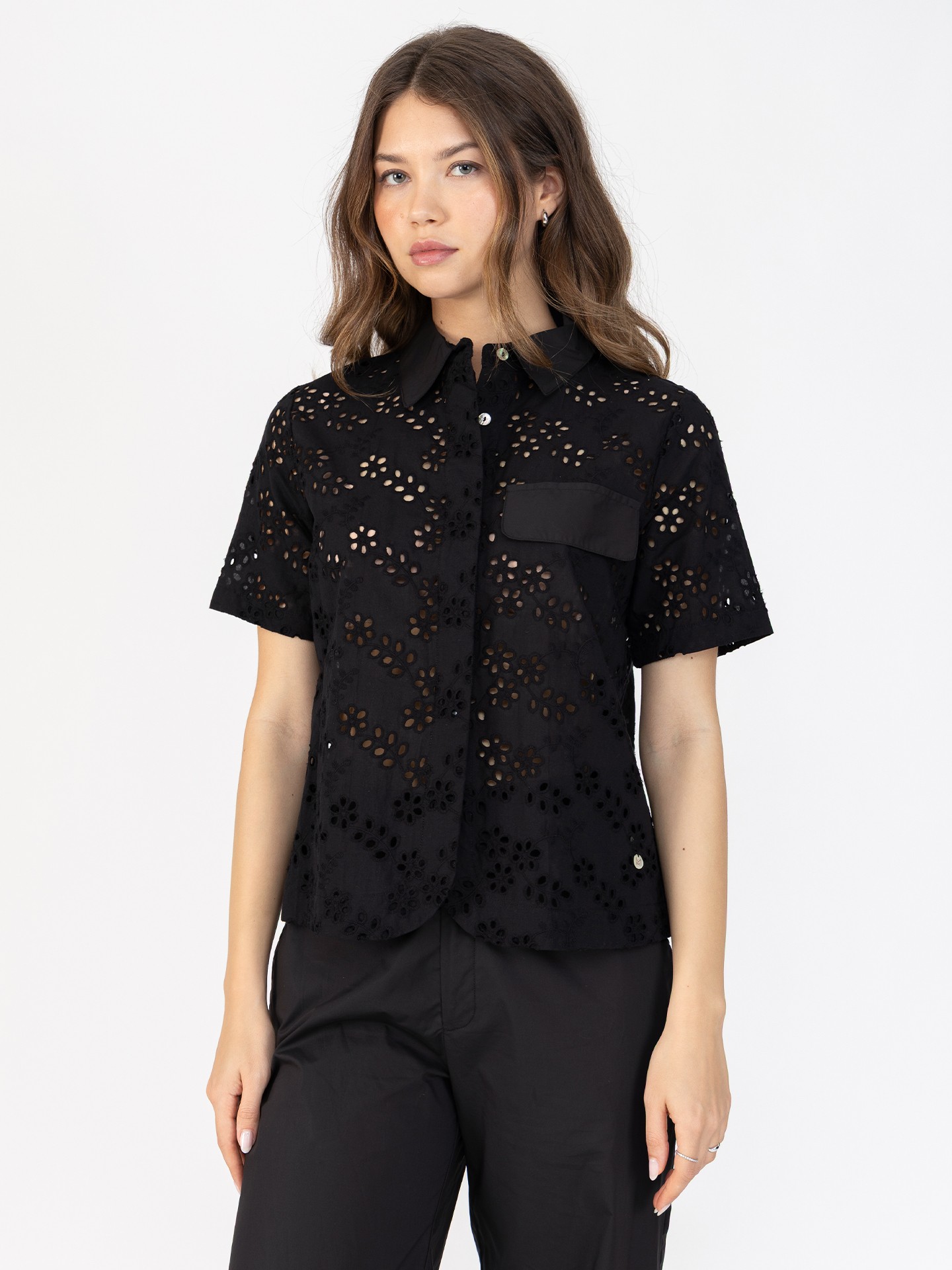 Blusa com Bordado Inglês Perfurado