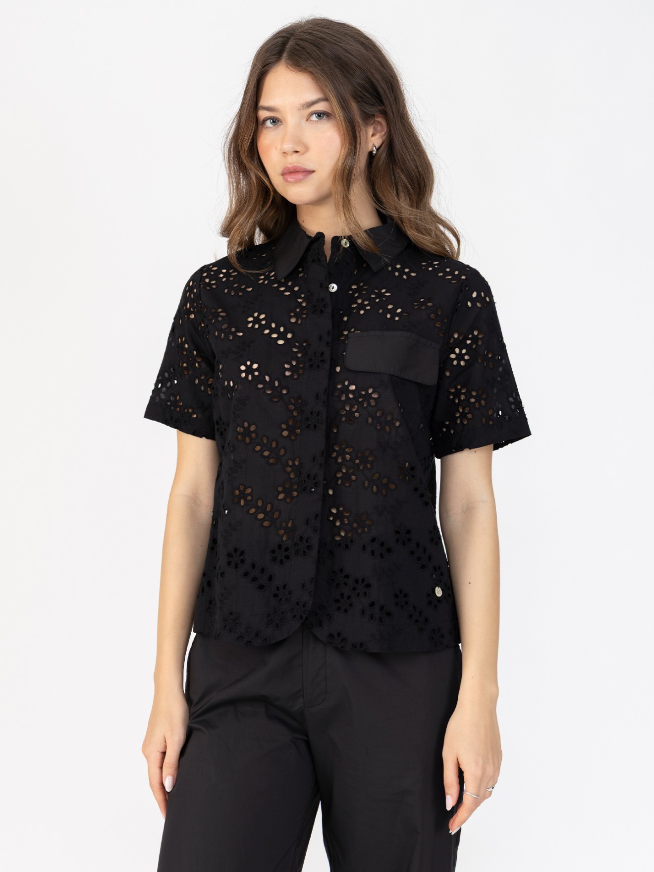 Blusa com Bordado Ingl�s Perfurado