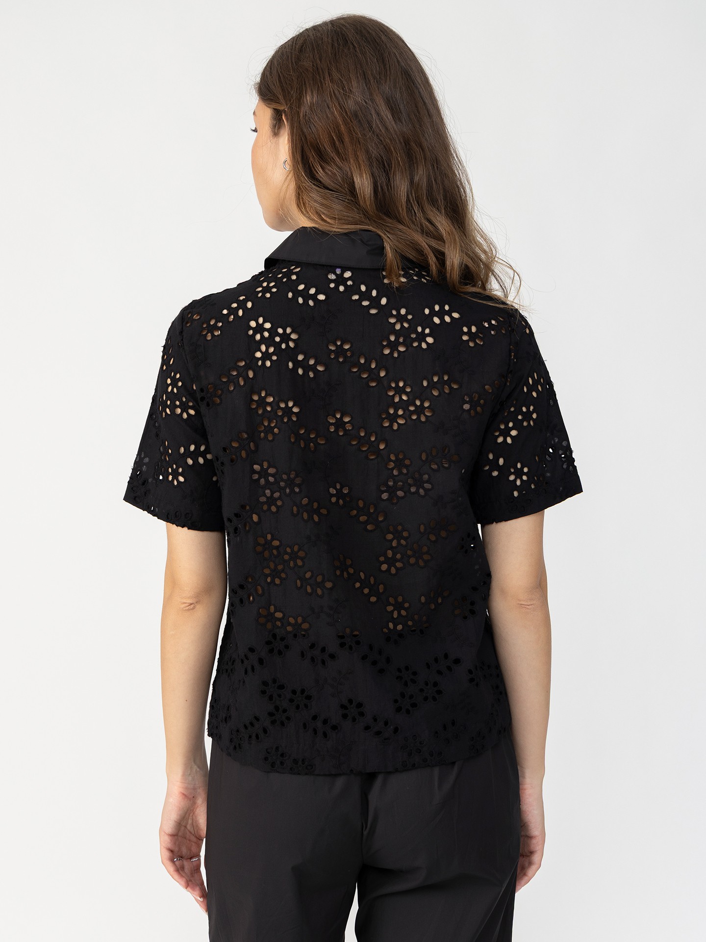 Blusa com Bordado Inglês Perfurado