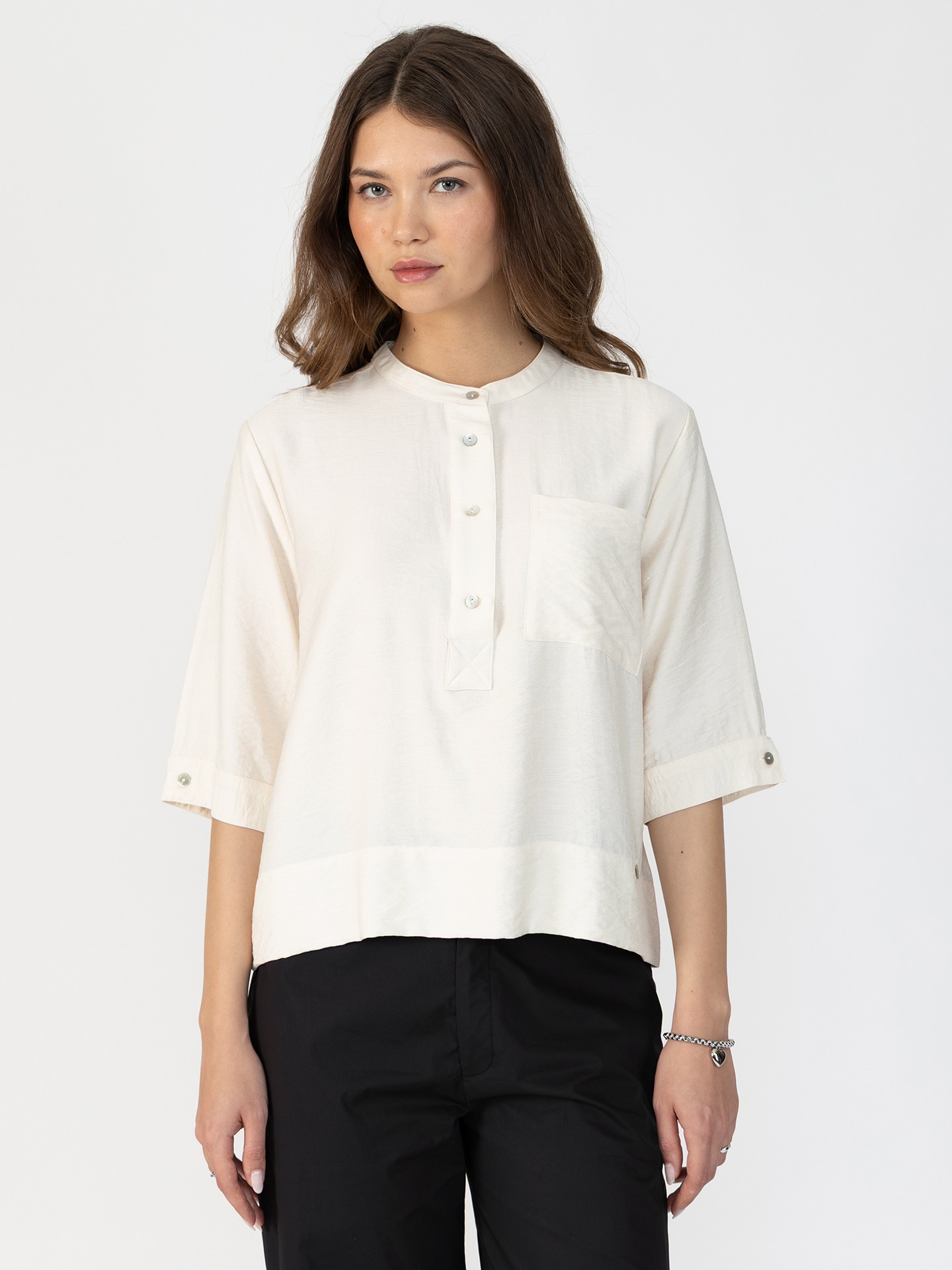 Blusa com Gola Mao