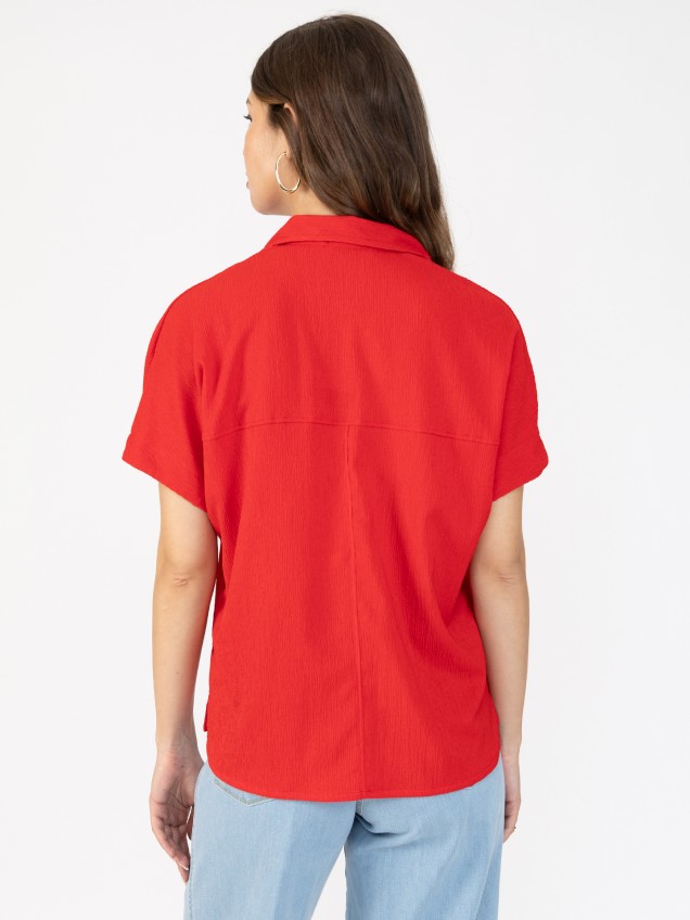Camisa Texturizada com Bolso