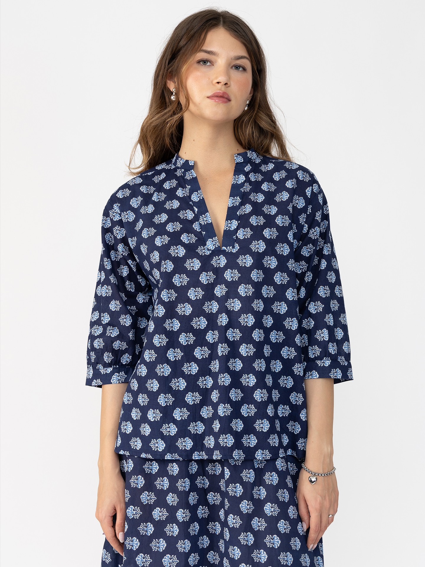 Blusa Estampada com Decote em V