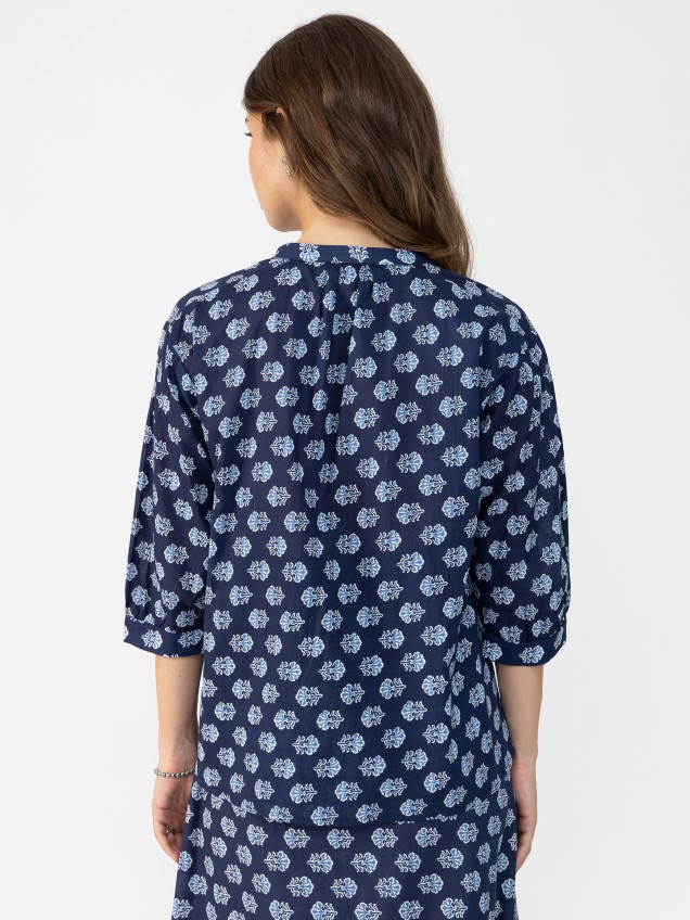 Blusa Estampada com Decote em V