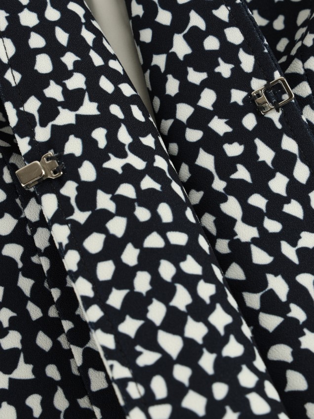 Blazer Estruturado com Padrão