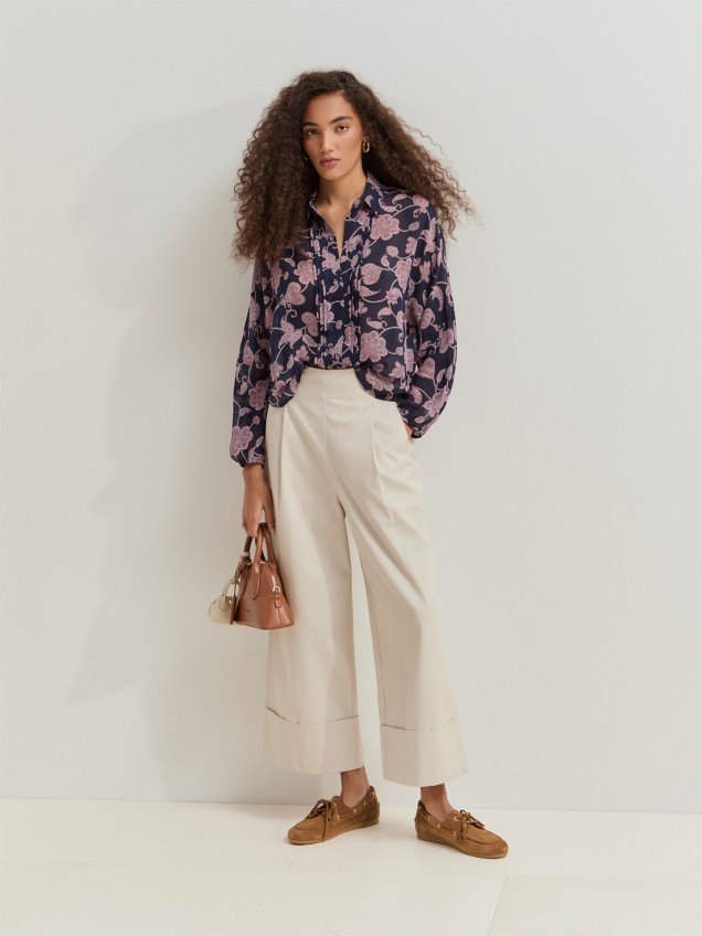 Blusa com Padrão Floral