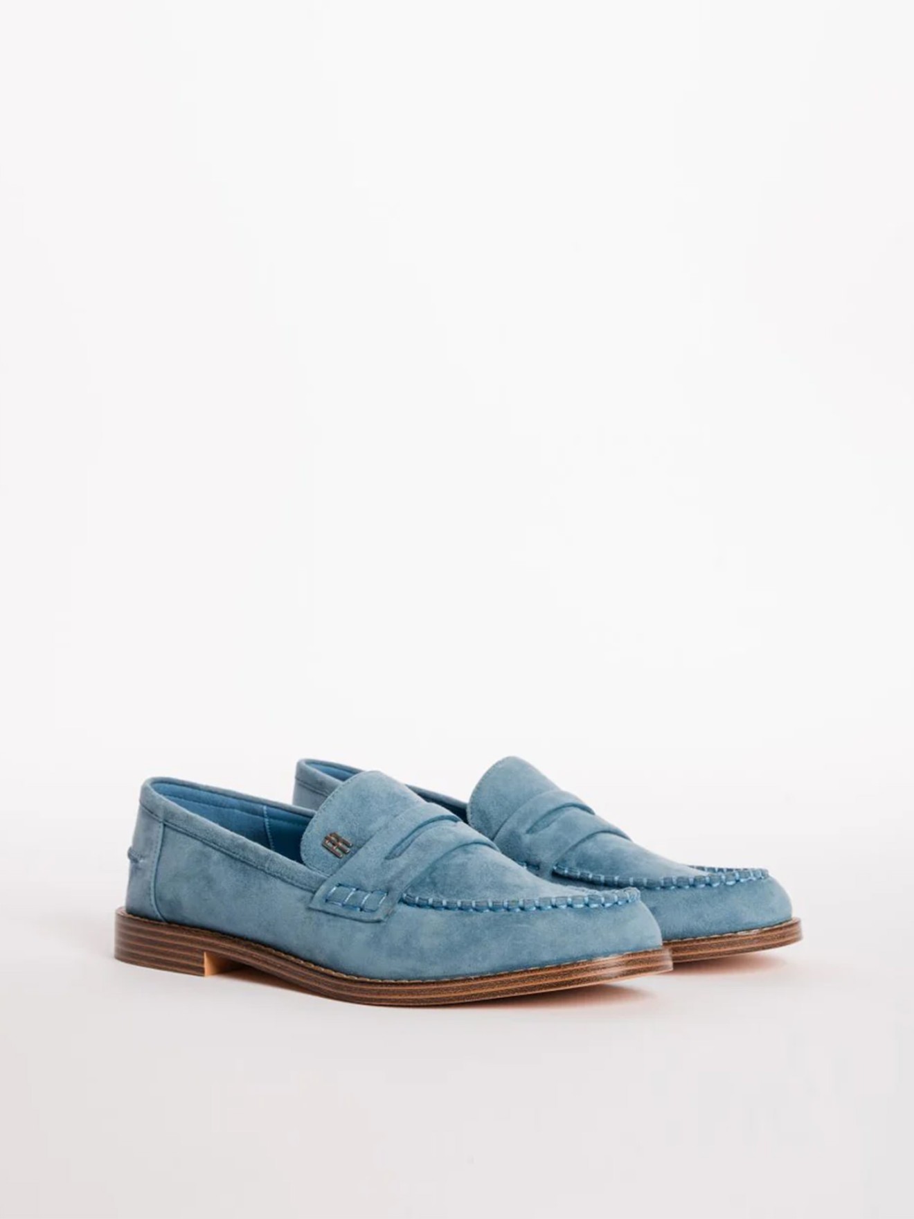 Mocassins Clássicos em Camurça