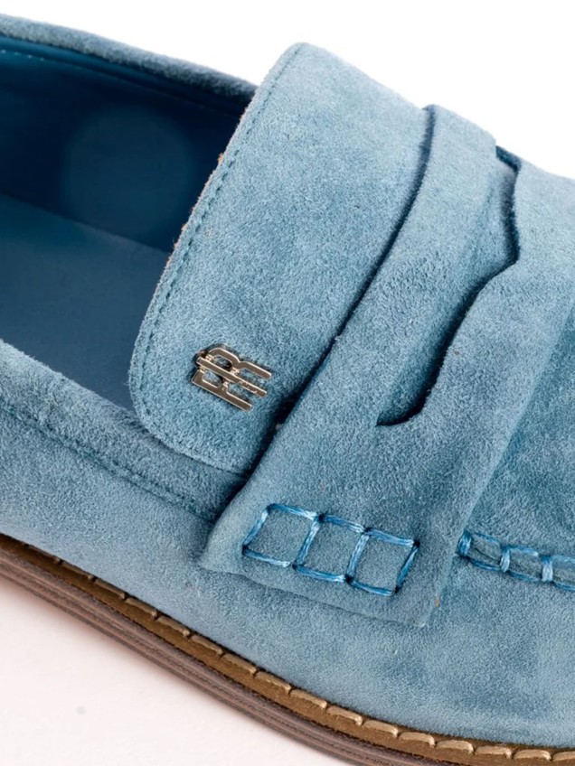 Mocassins Clássicos em Camurça