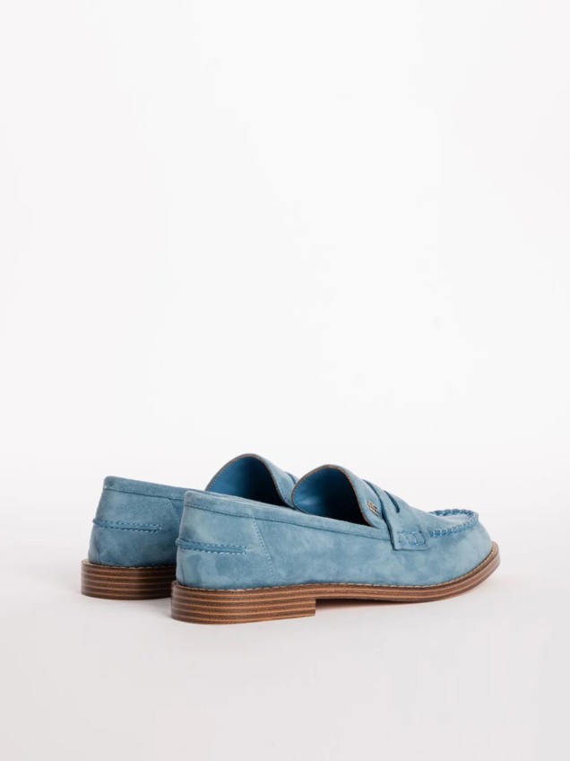 Mocassins Clássicos em Camurça
