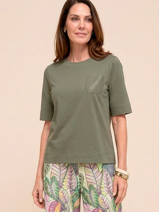 T-shirt com Bolso Dinia