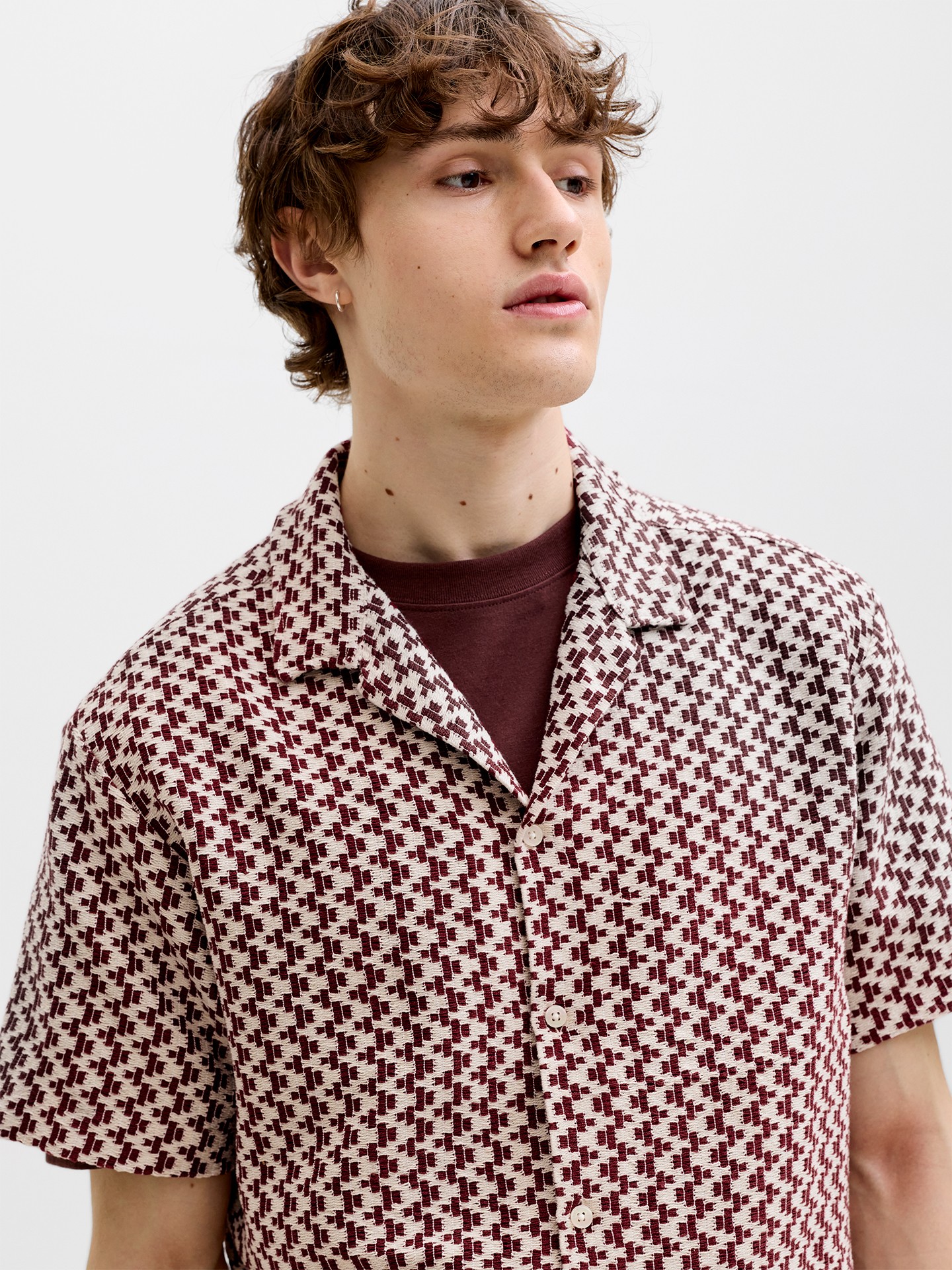 Camisa de Manga Curta com Padrão