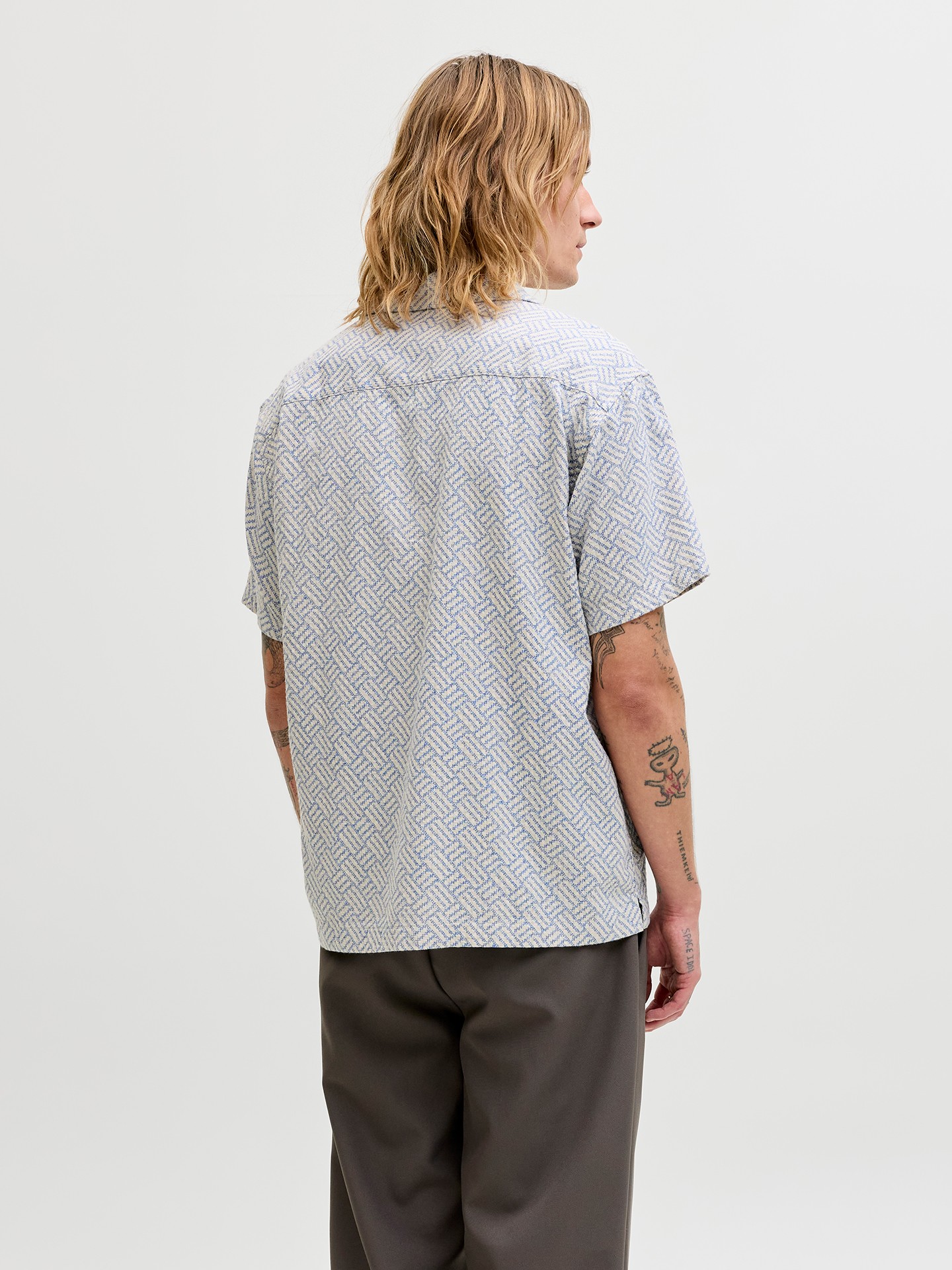 Camisa com Padrão