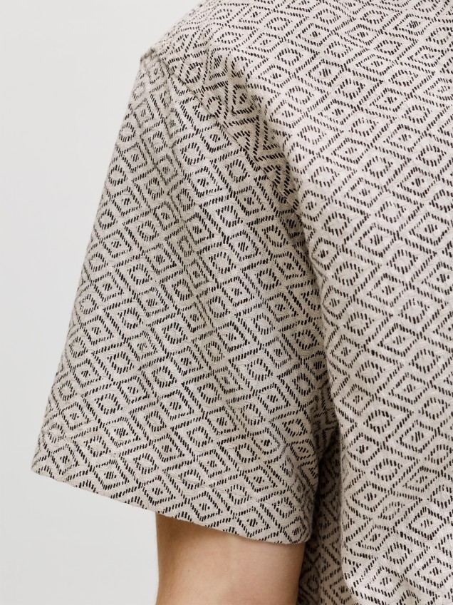 Camisa com Padrão