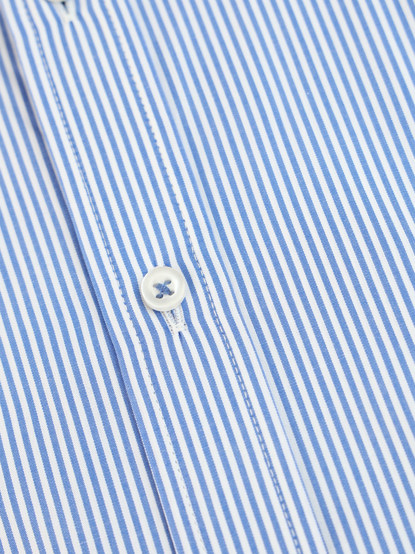 Camisa de Manga Curta às Riscas