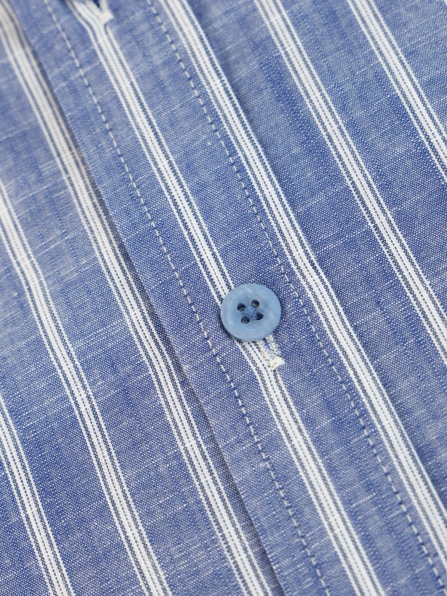 Camisa de Manga Curta às Riscas