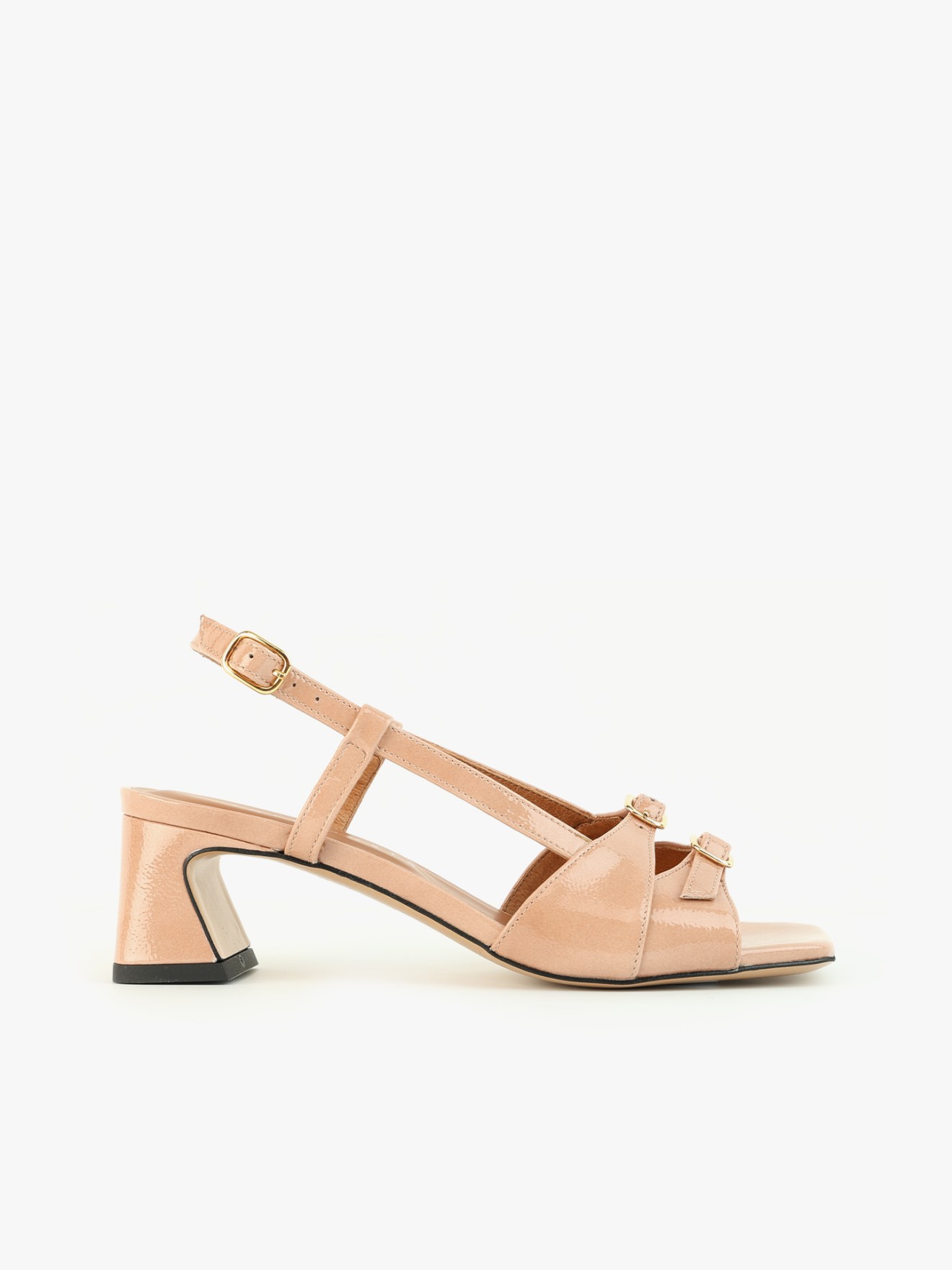 Sand�lias em Pele com Salto Bloco