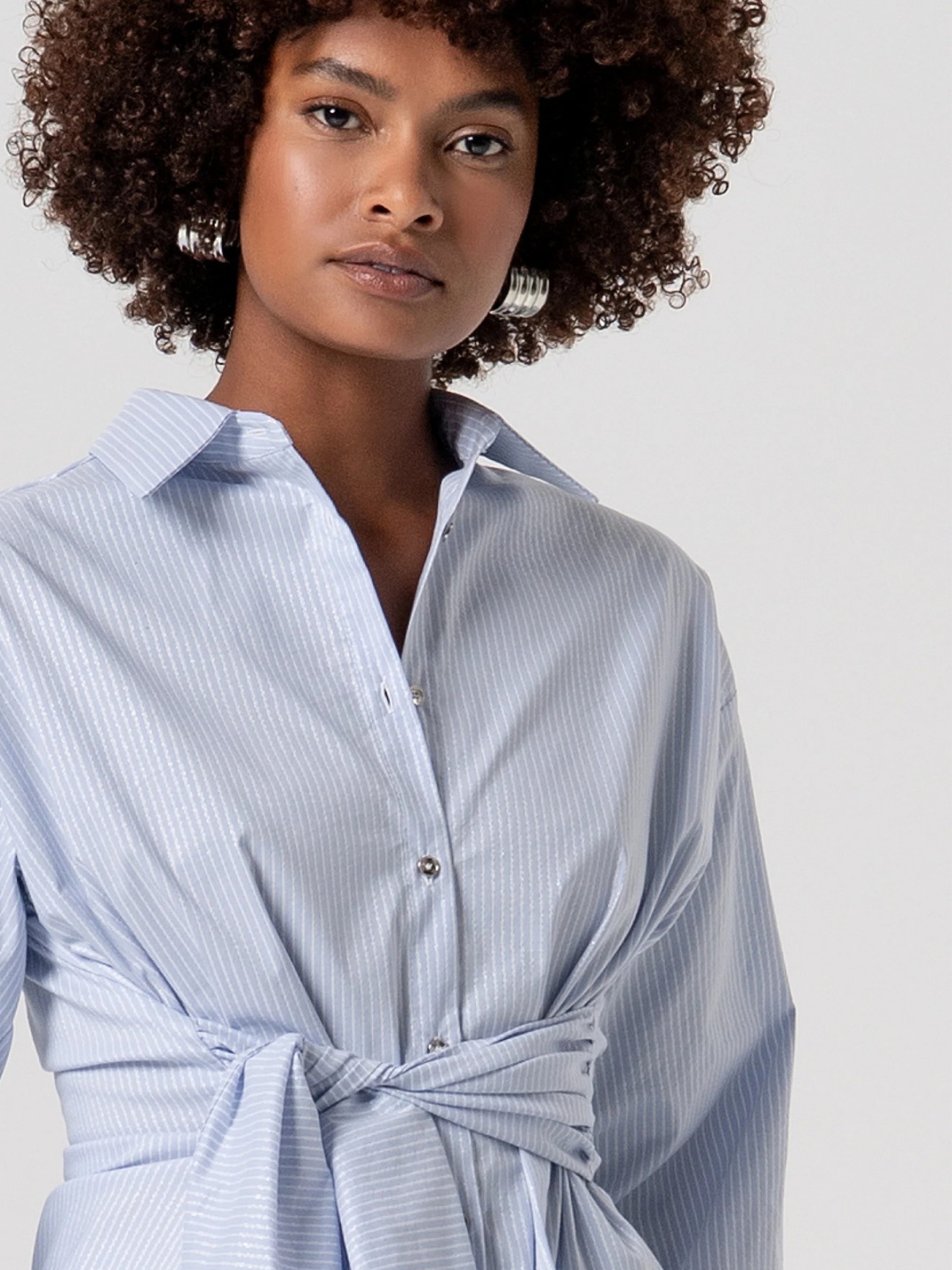 Camisa Slim com La�ada na Cintura