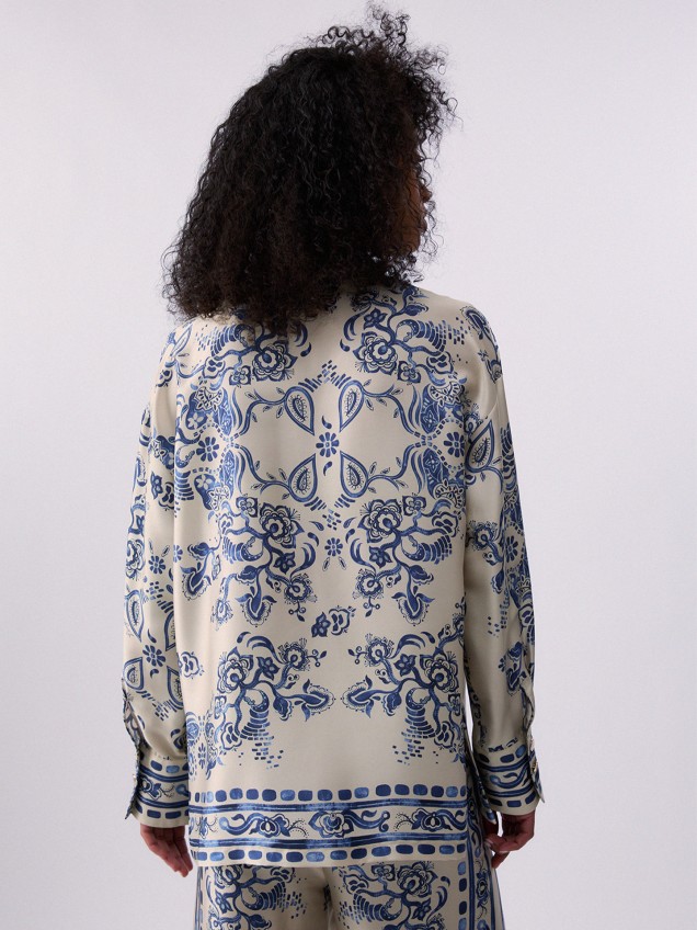 Camisa com Estampado e Cinto
