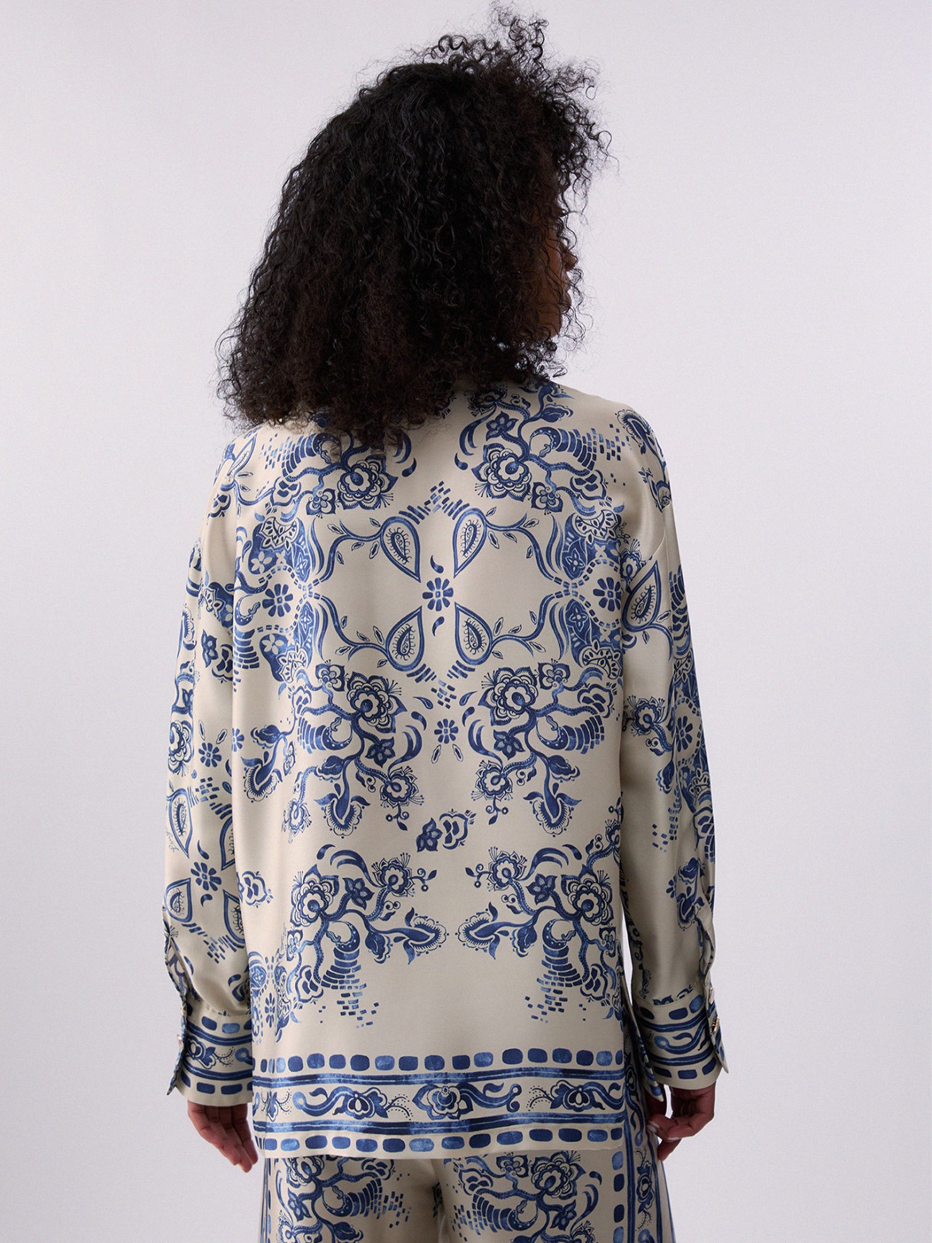 Camisa com Estampado e Cinto