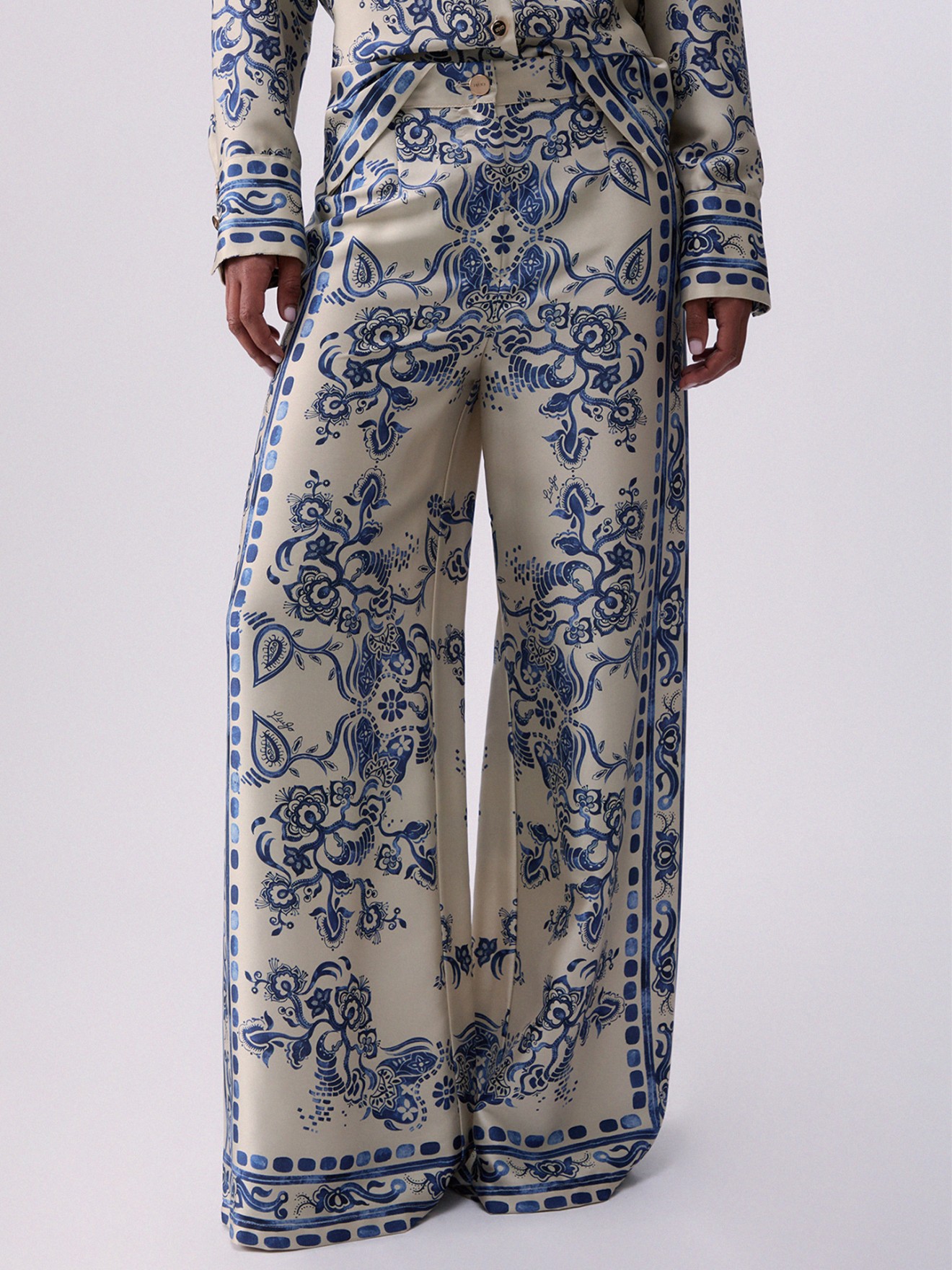 Cal�as de Perna Larga com Estampado