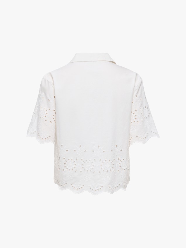 Camisa com Bordado Perfurado