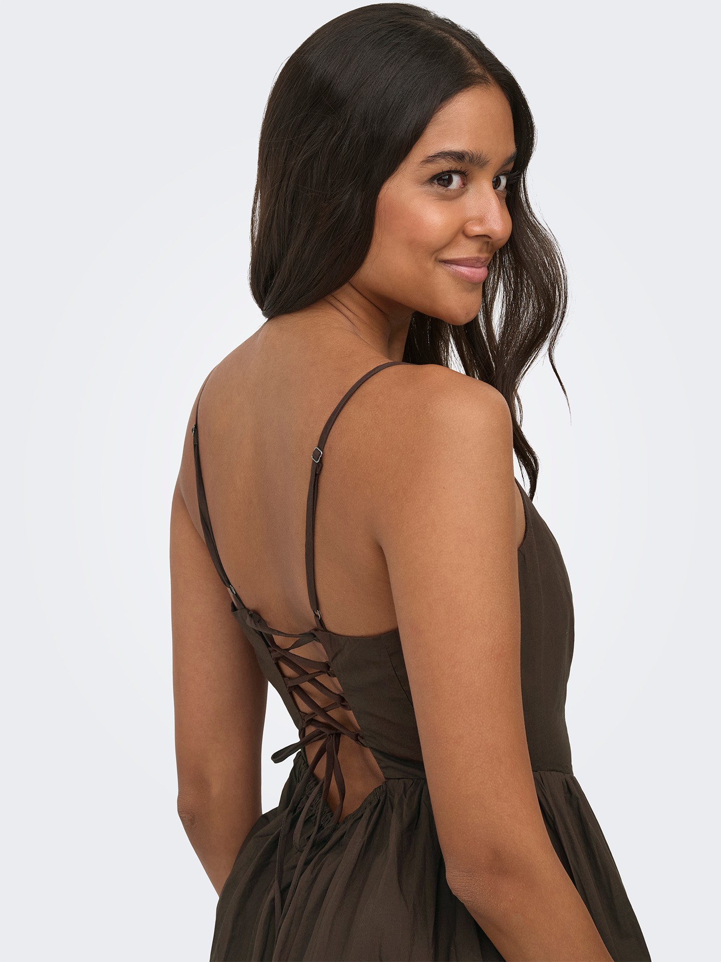 Vestido Comprido com Decote em U