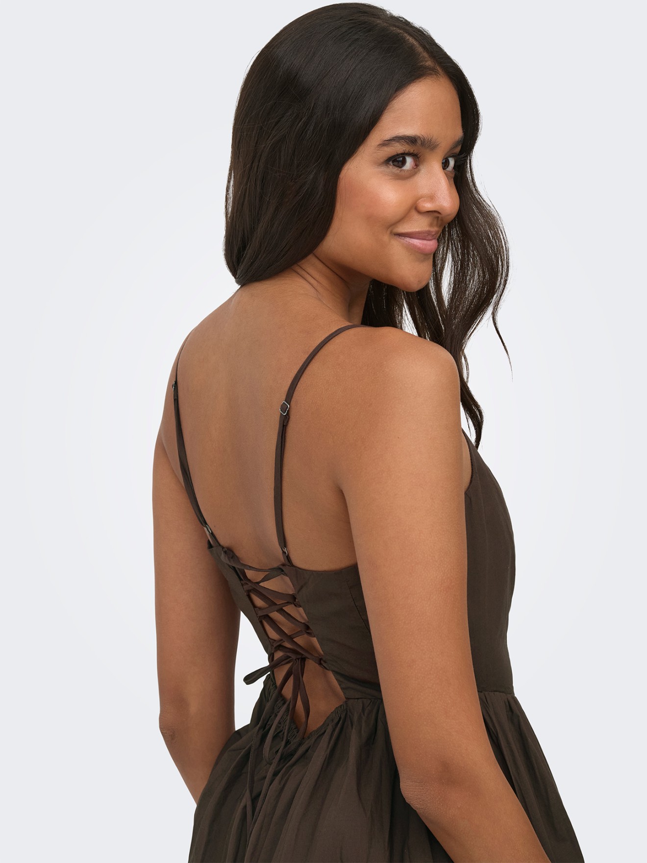 Vestido Comprido com Decote em U