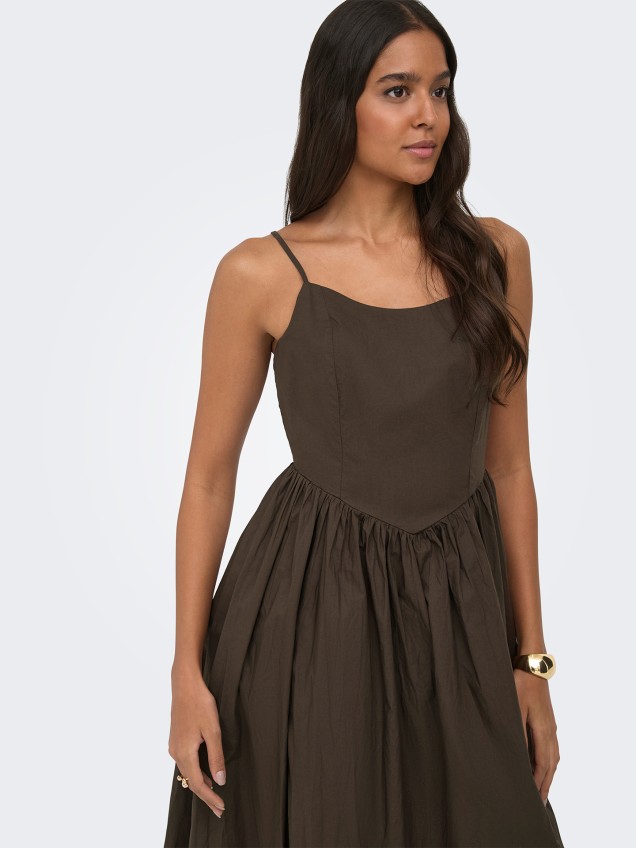 Vestido Comprido com Decote em U