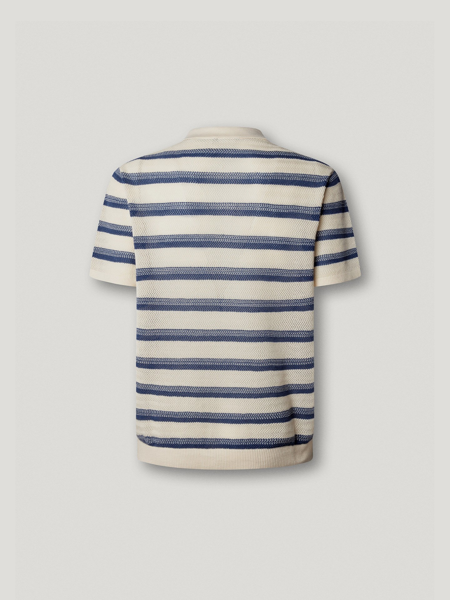 Polo com Padrão de Riscas