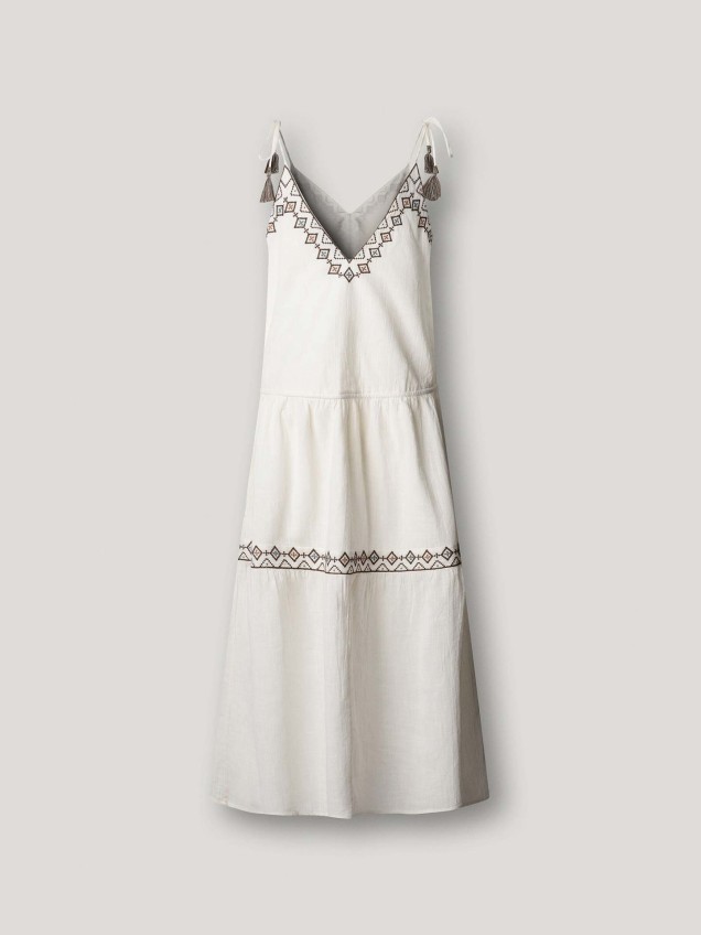 Vestido Comprido com Bordados
