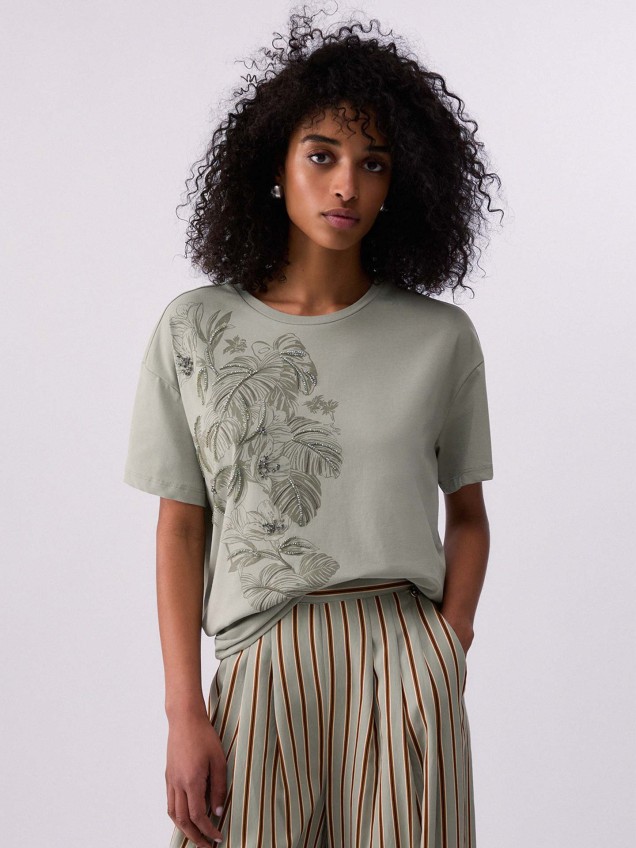 T-shirt Oversized com Pedraria