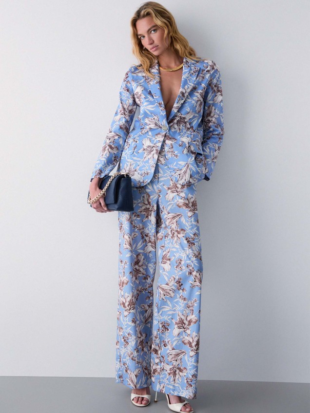 Blazer com Padrão Floral