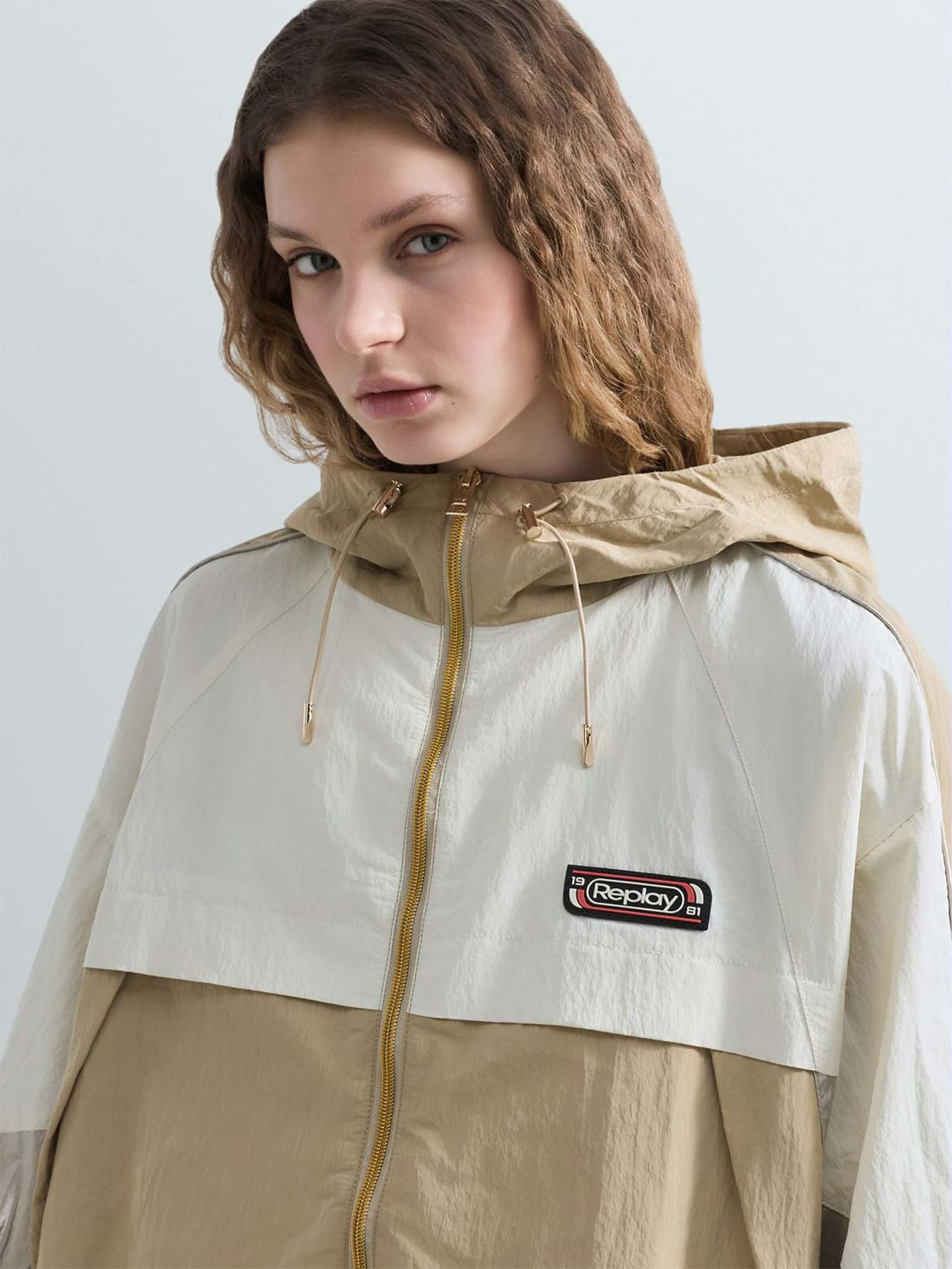Casaco Oversized com Capuz