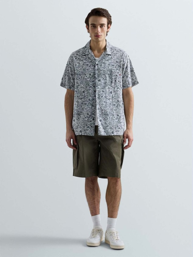 Camisa com Estampado Floral
