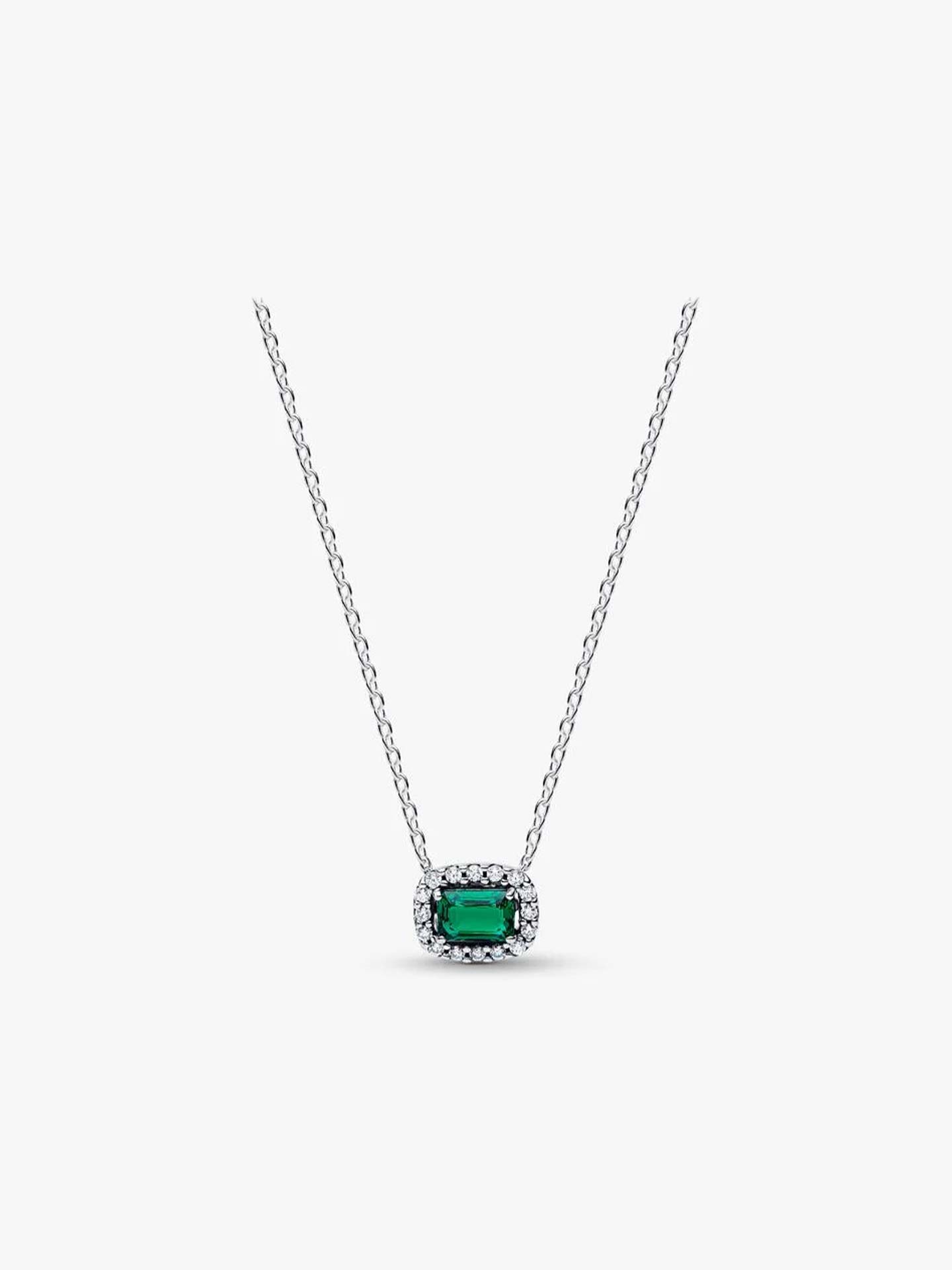Colar com Pingente Retangular